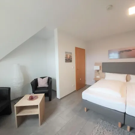 Heuer Guest house Brietlingen