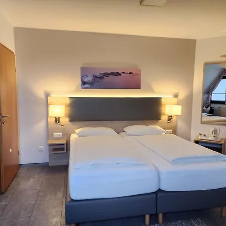 Heuer Guest house 3*