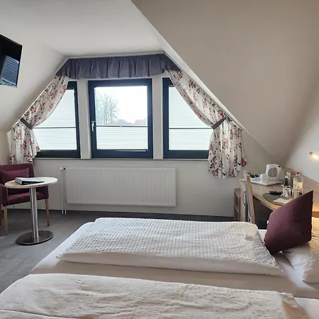 Heuer Guest house 3*