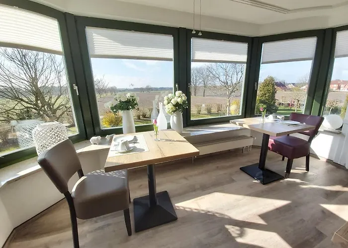 Heuer בית הארחה